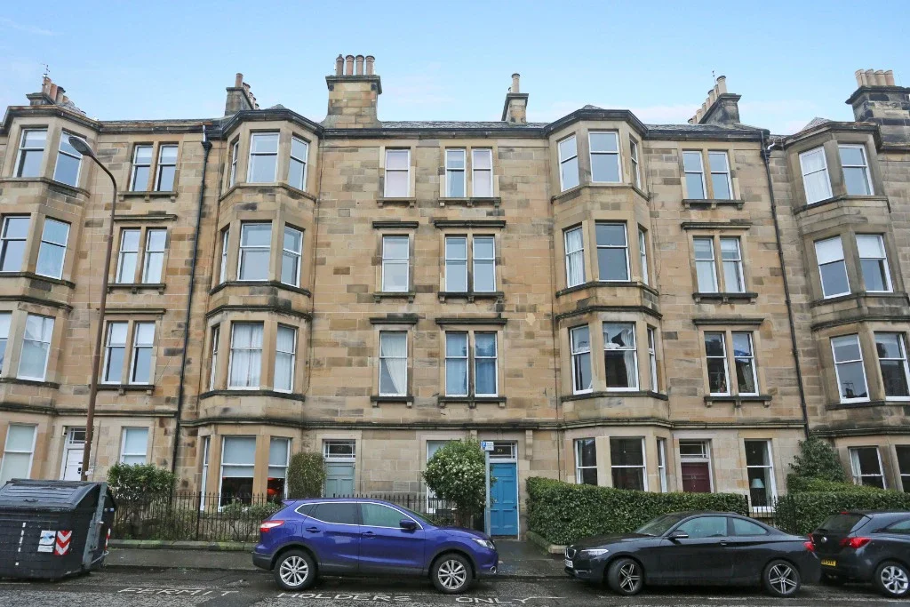 Flat Strathearn Road in City of Edinburgh