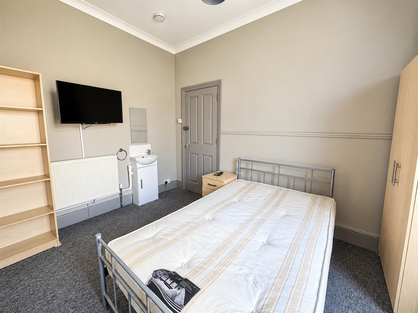 Room Lewes Road in Brighton
