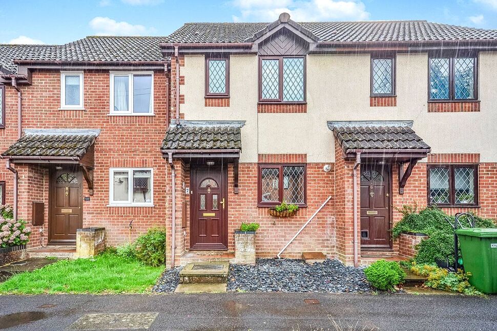 House Saint Lawrence Close in Hedge End