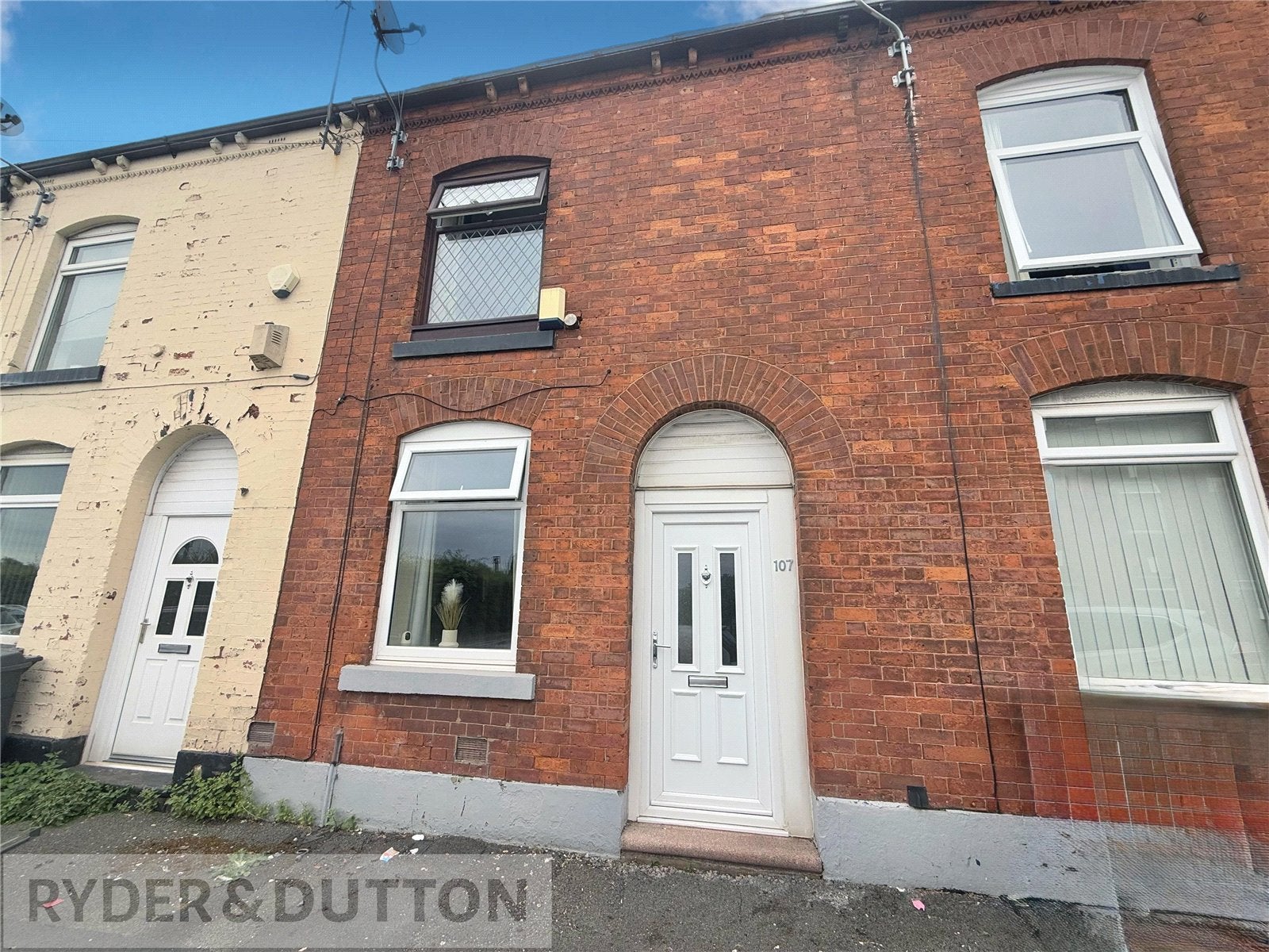 House Chapel Road in Chadderton
