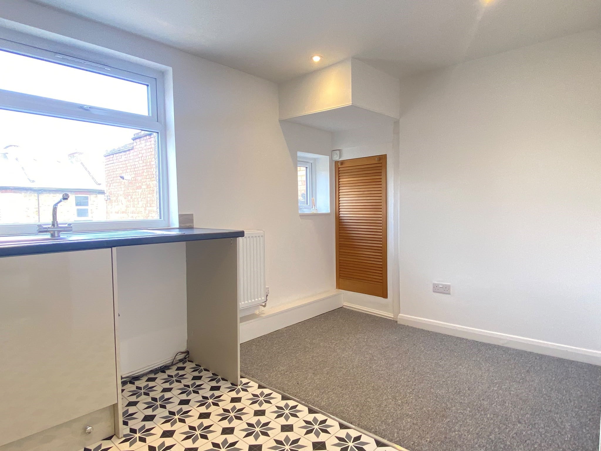 Flat Milton Road in Gravesham
