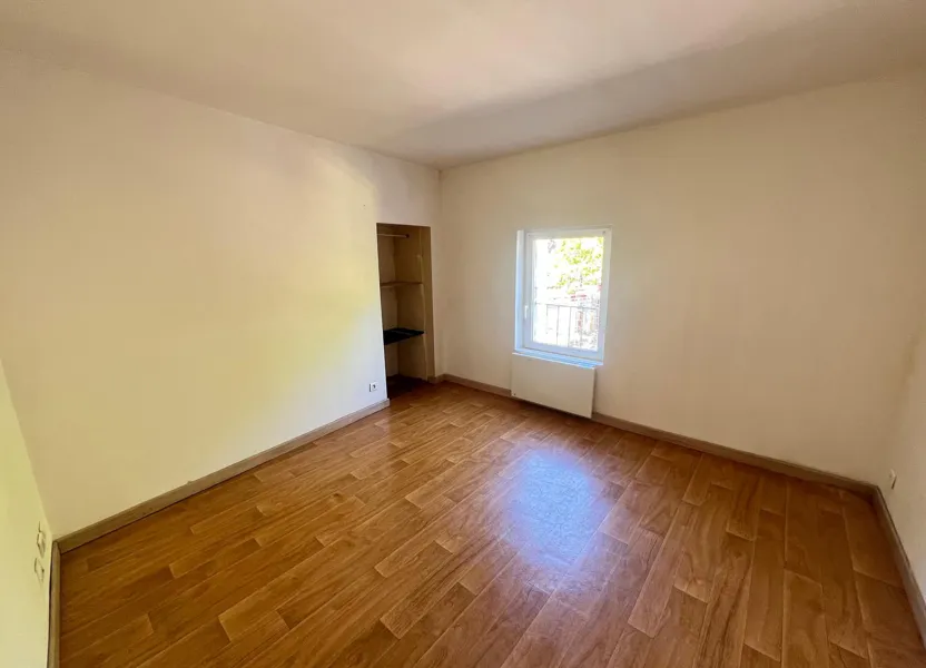 Appartement Rue Louis Pasteur à Laragne-Montéglin