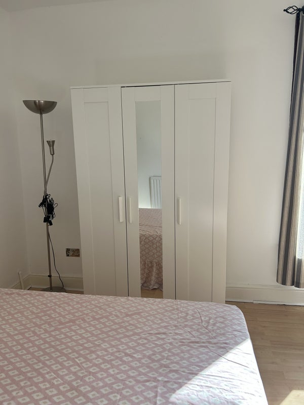 Room Beecroft Road in Greater London