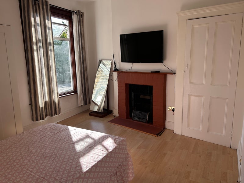 Room Beecroft Road in Greater London