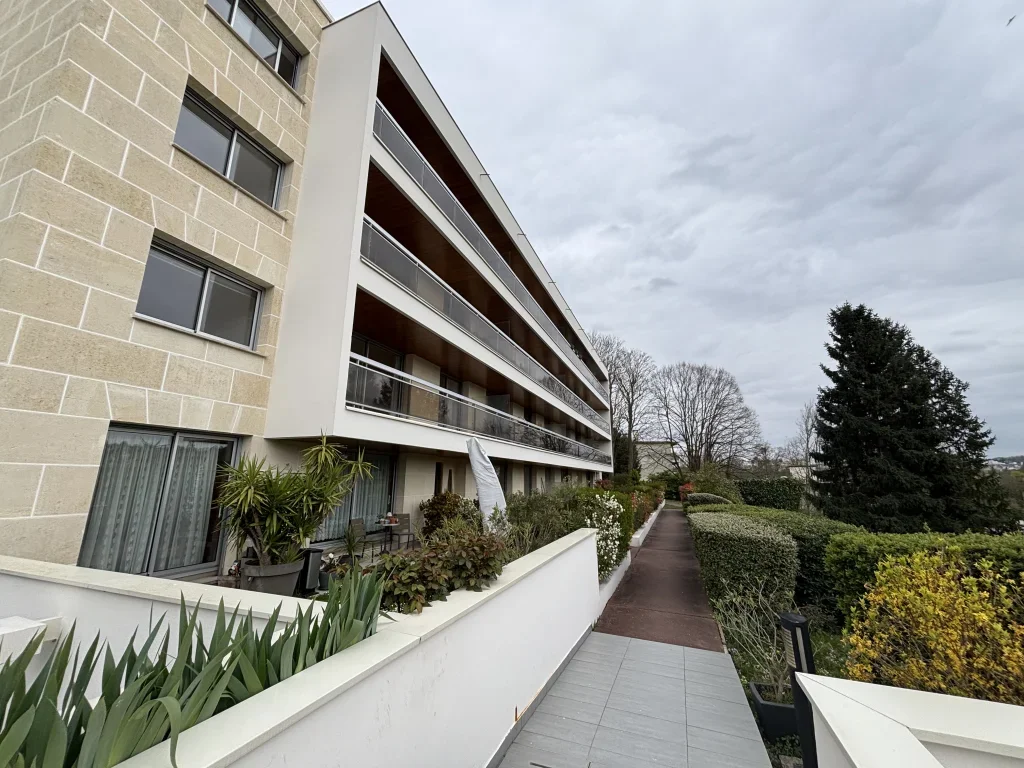 Appartement Allée Le Nôtre / Mortemets à Versailles