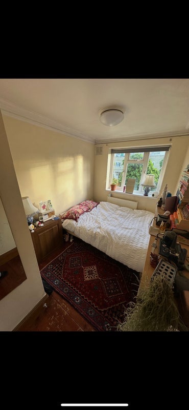 Room Papworth Gardens in Greater London