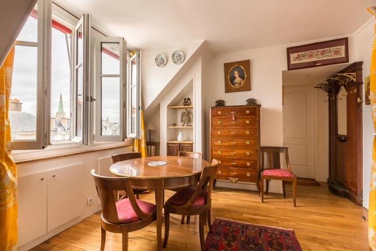 Appartement Avenue Robert Schuman à Paris