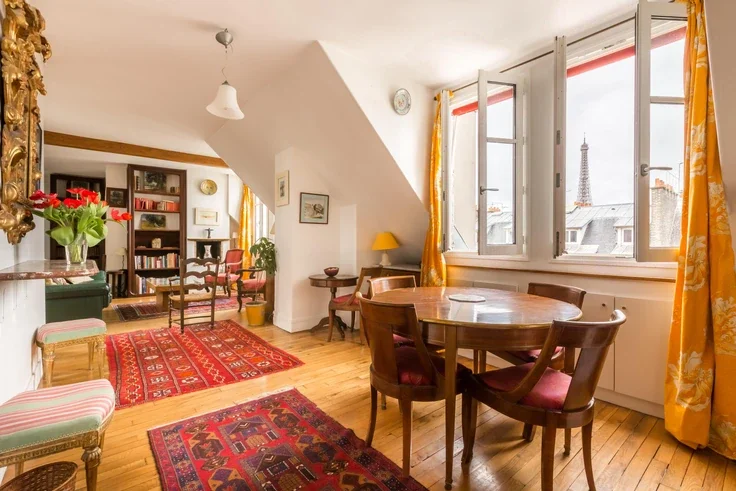 Appartement Avenue Robert Schuman à Paris