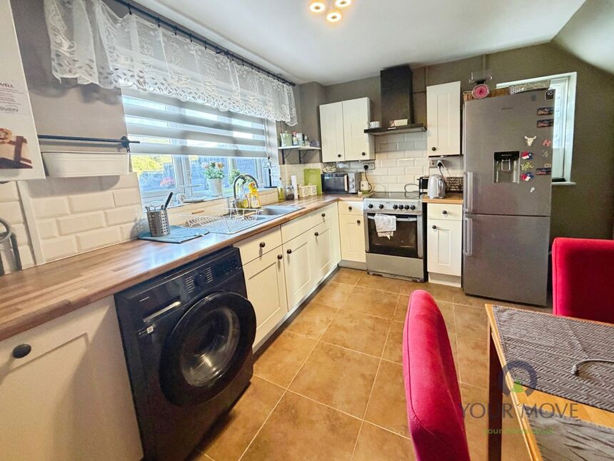 House Sanders Close in Dudley