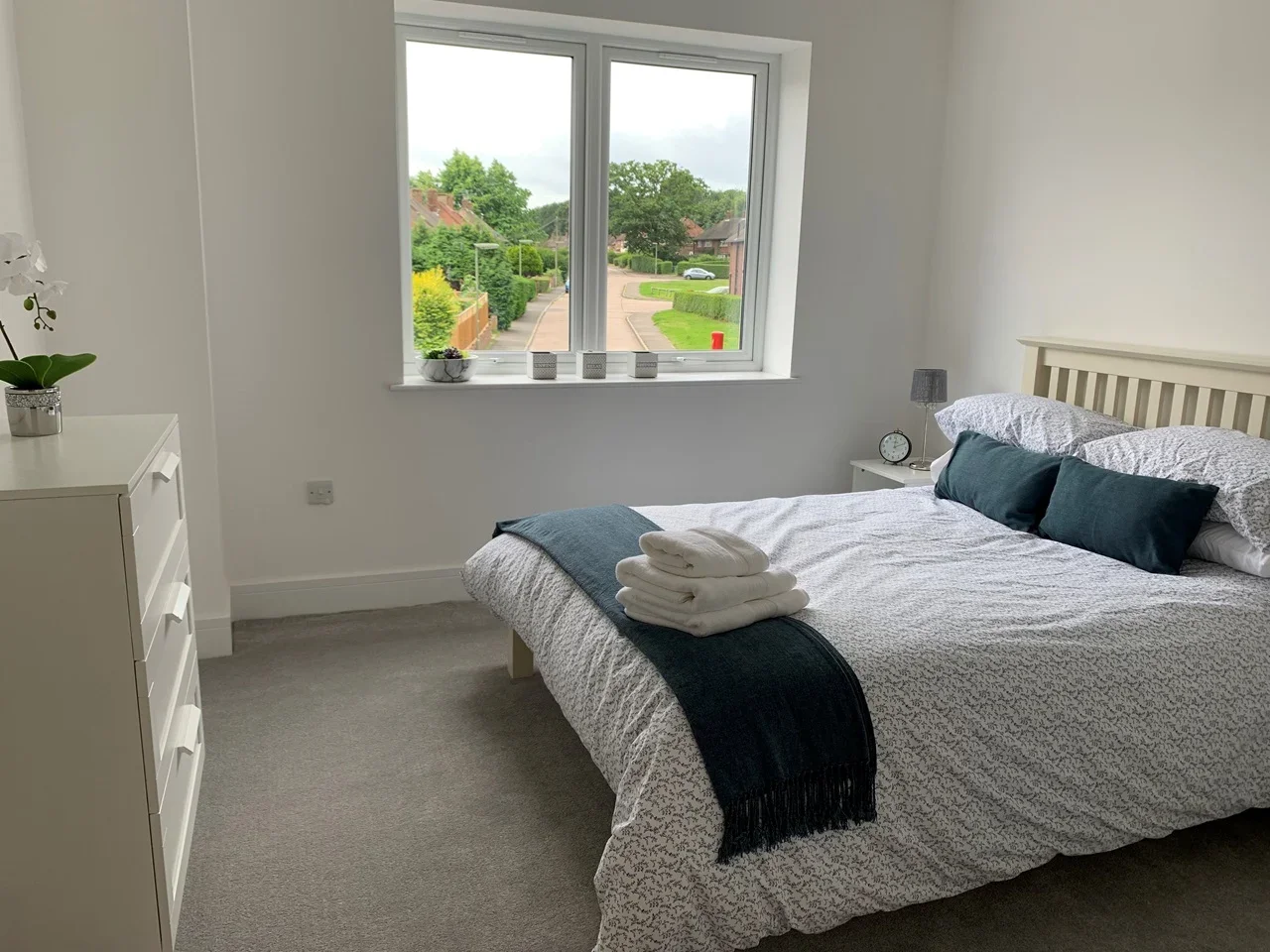 Flat Guildford Road in Surrey Heath