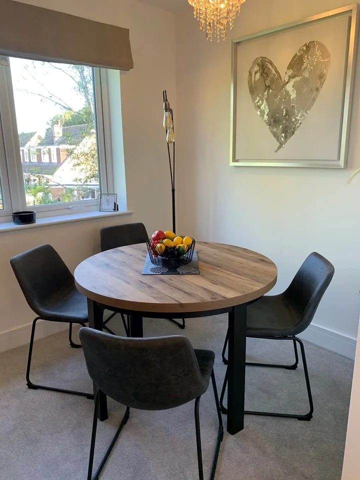 Flat Guildford Road in Surrey Heath