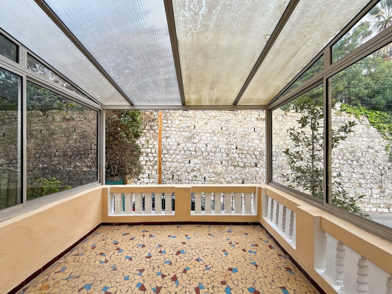 Flat Avenue de Fabron in Nice