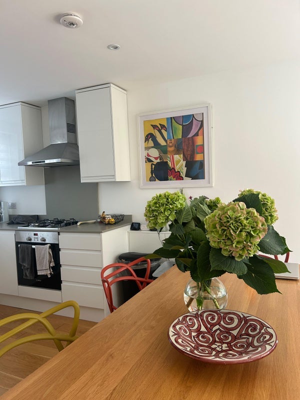 Room Eagle Mews in Greater London