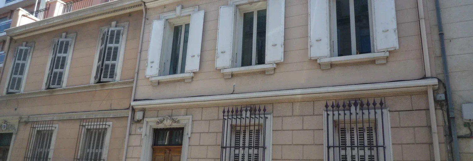 Appartement Rue des Trois Frères Carasso à Marseille