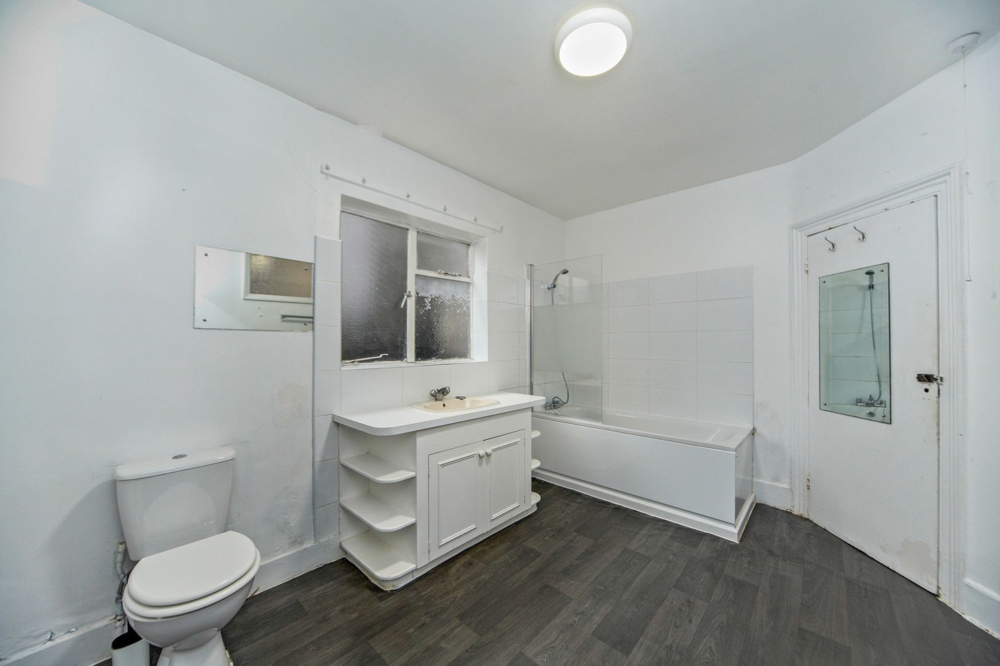 Flat Jerningham Road in Greater London