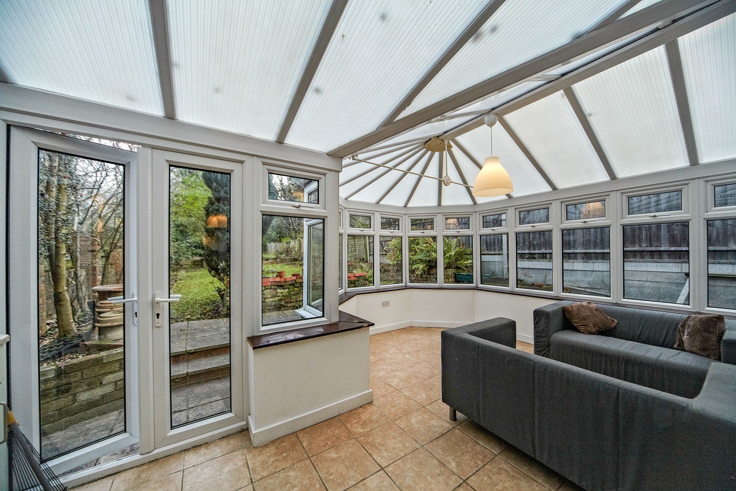 Flat Jerningham Road in Greater London