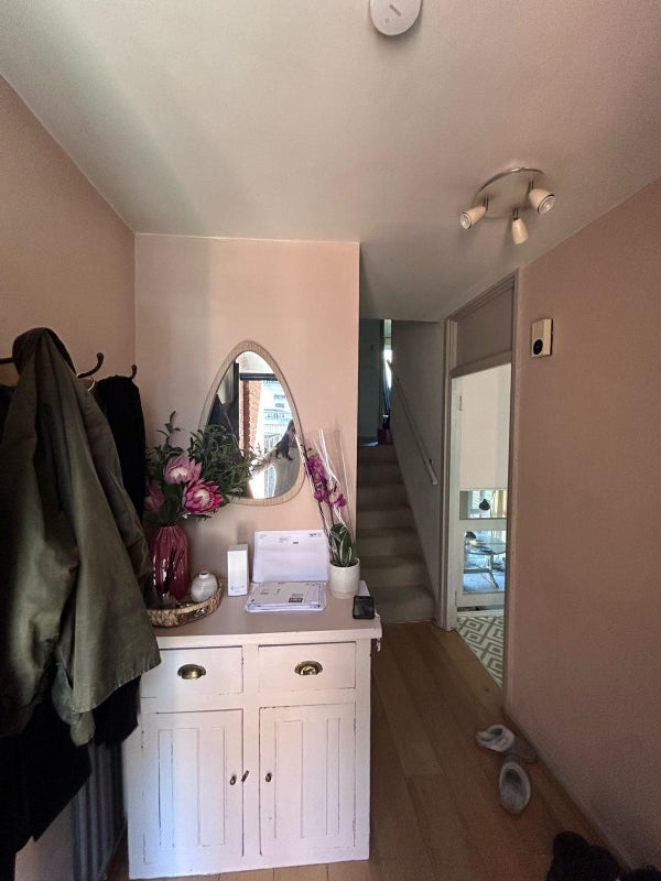 Room Tachbrook Street in City of Westminster