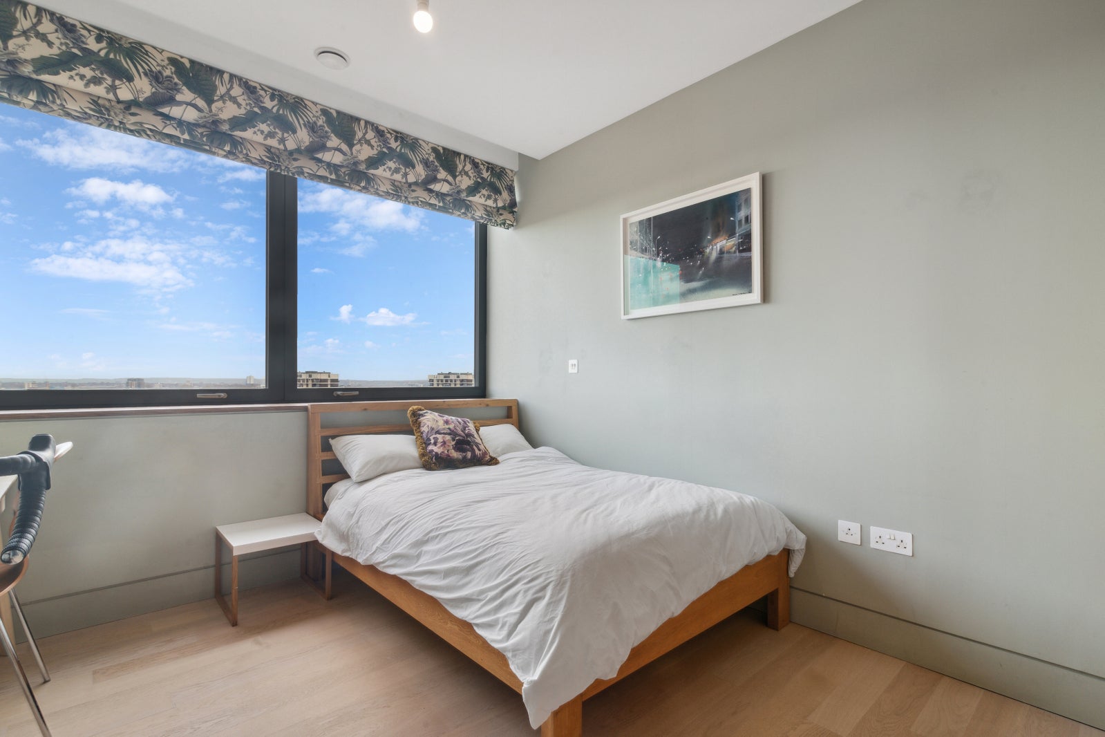 Flat Colville Street in Greater London