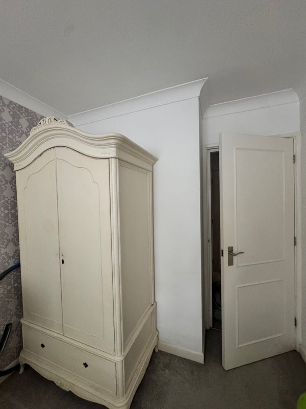 Room Overbury Road in Poole