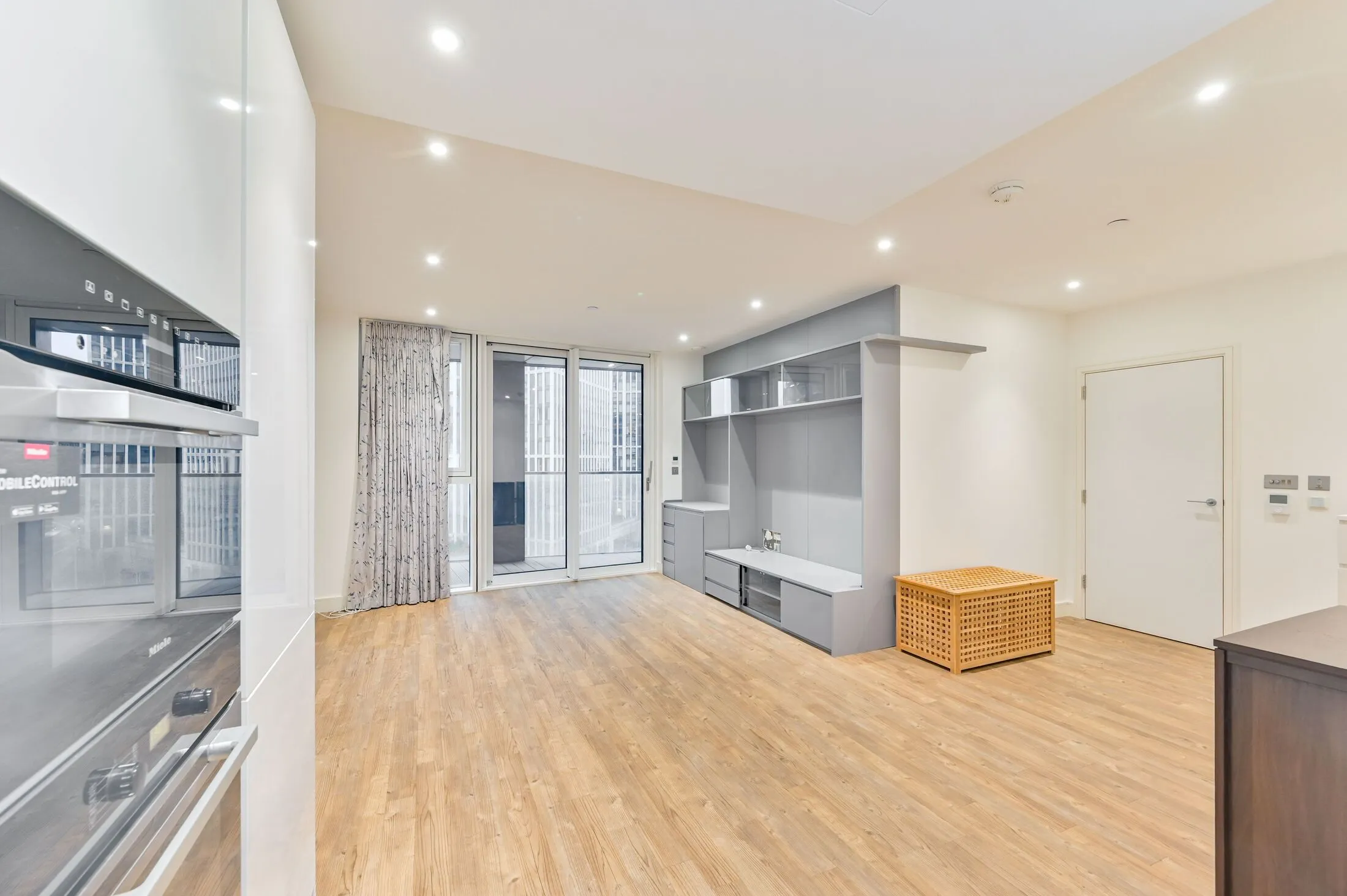 Flat Wandsworth Road in Greater London