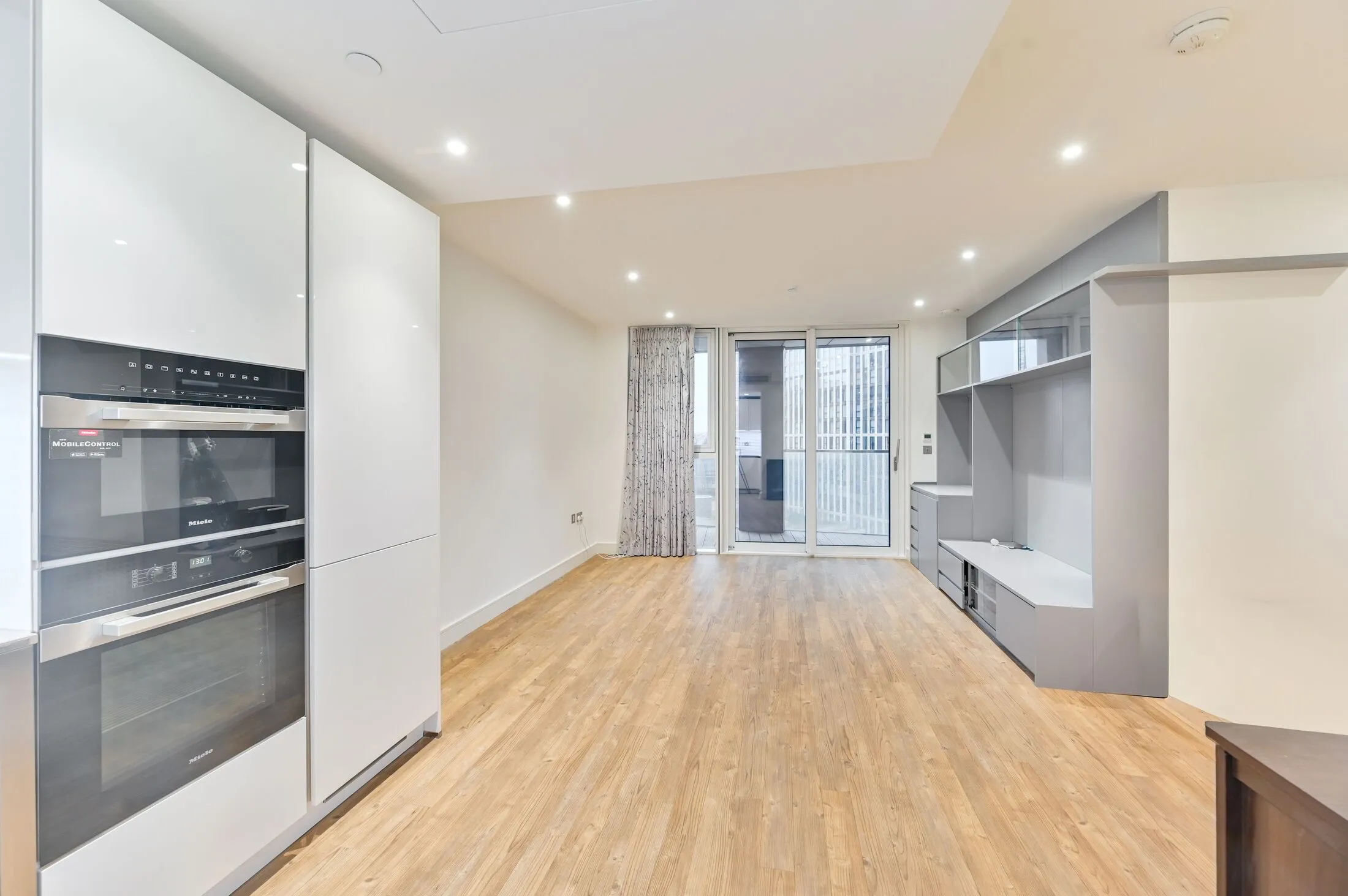 Flat Wandsworth Road in Greater London