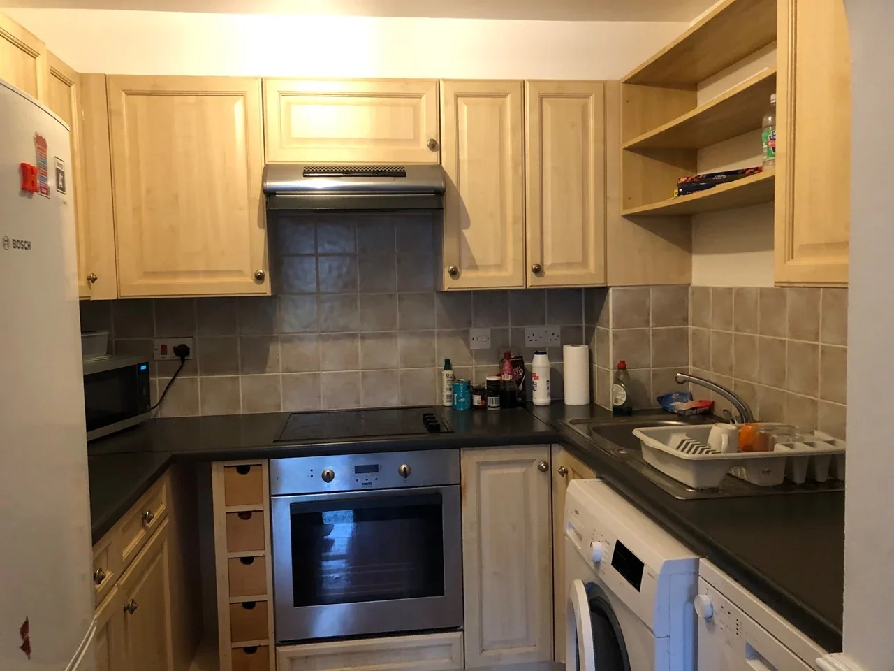 Flat Peel Court in Slough