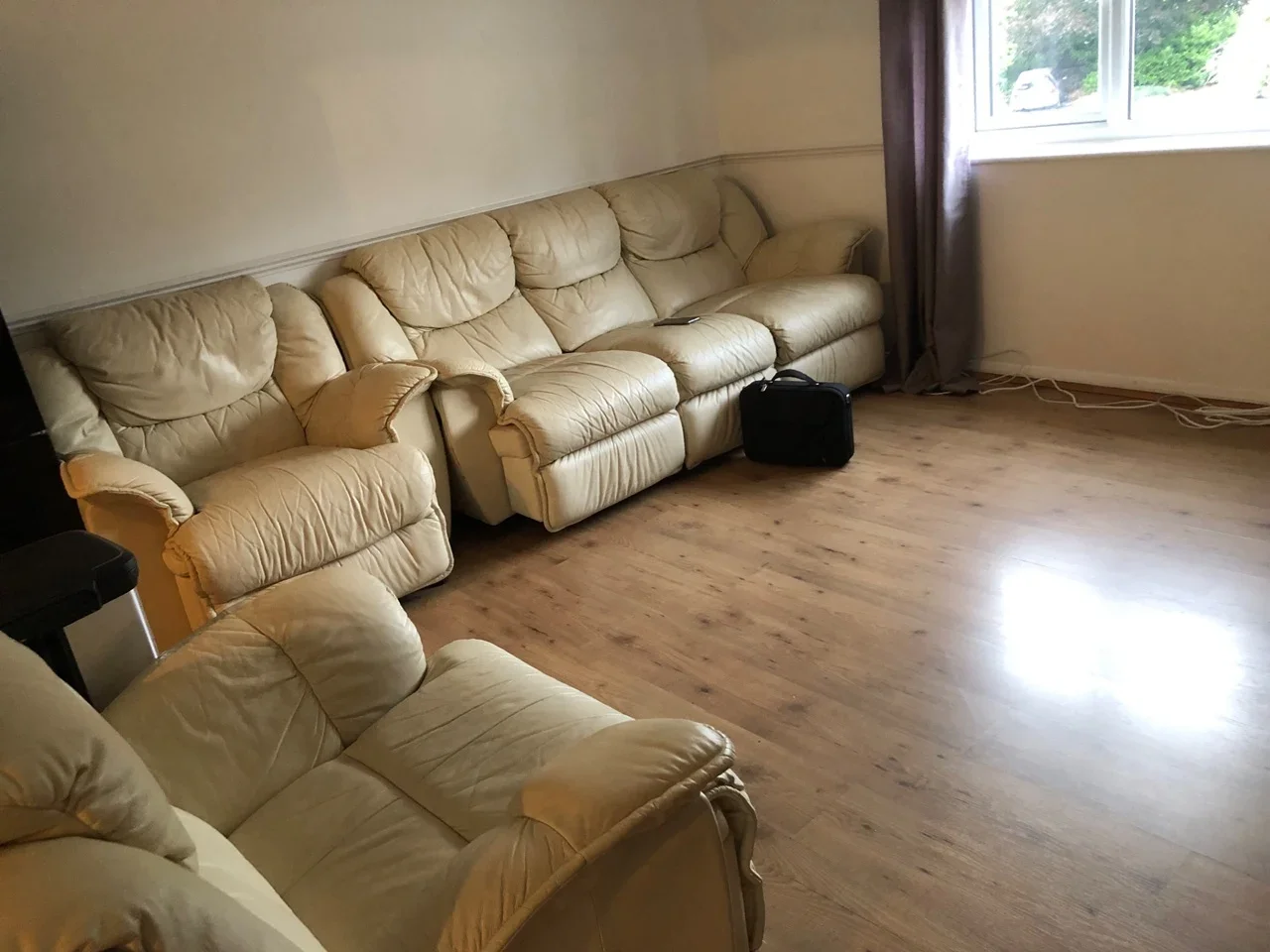 Flat Peel Court in Slough