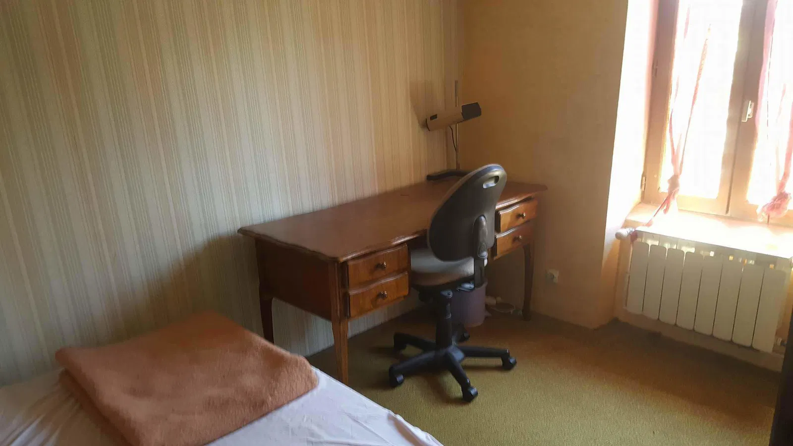 Room Rue de Collonge in L'Isle-d'Abeau