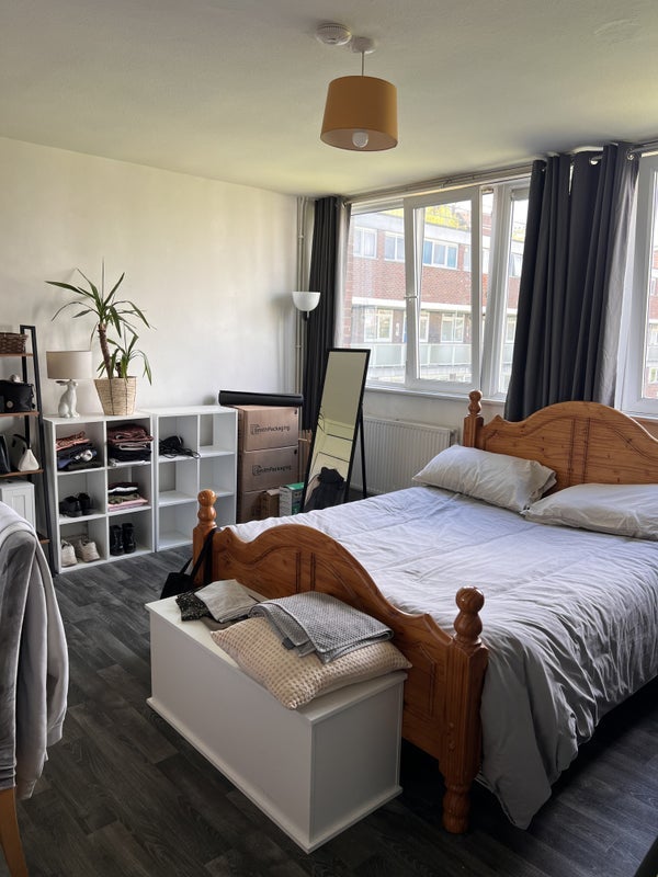 Room Pitfield Street in Greater London