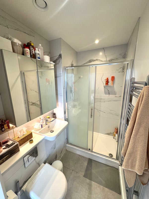 Room Webber Street in Greater London