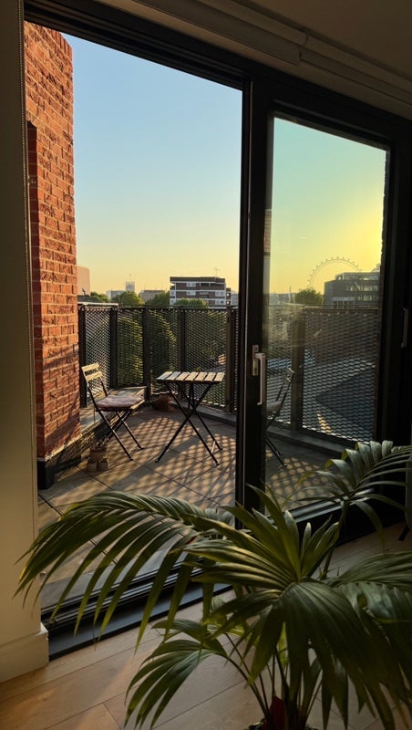 Room Webber Street in Greater London