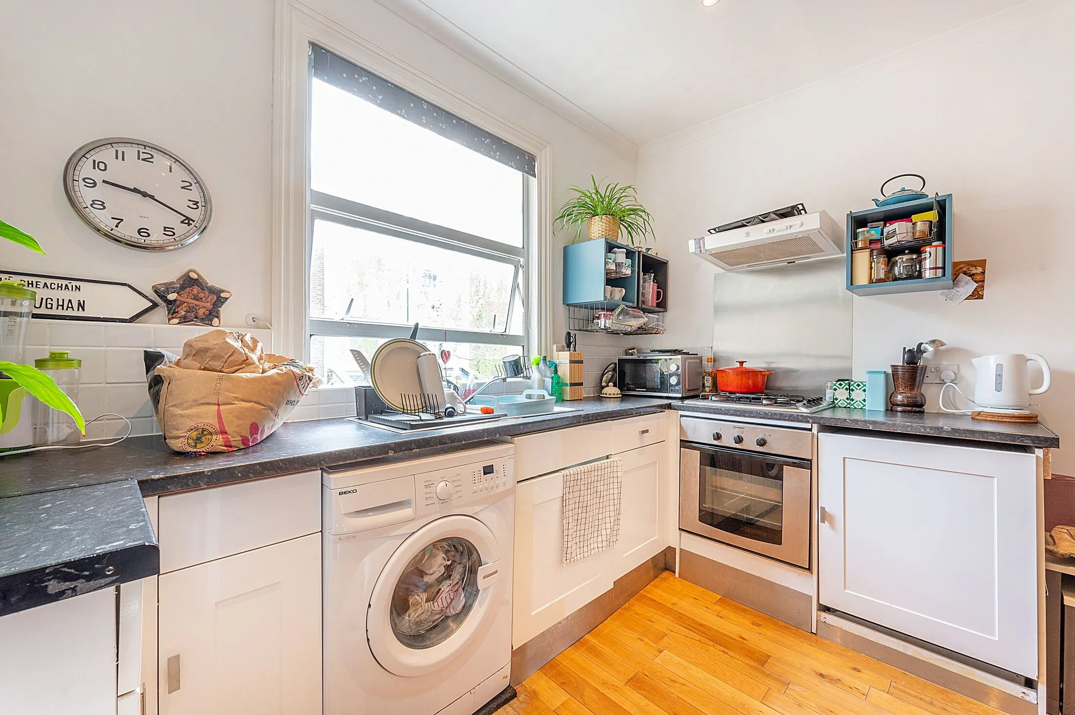 Flat Southerton Road in Greater London