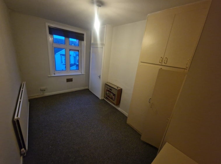 Flat Kimberley Road in Leicester
