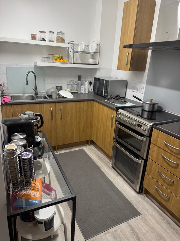 Room Barchester Street in Greater London