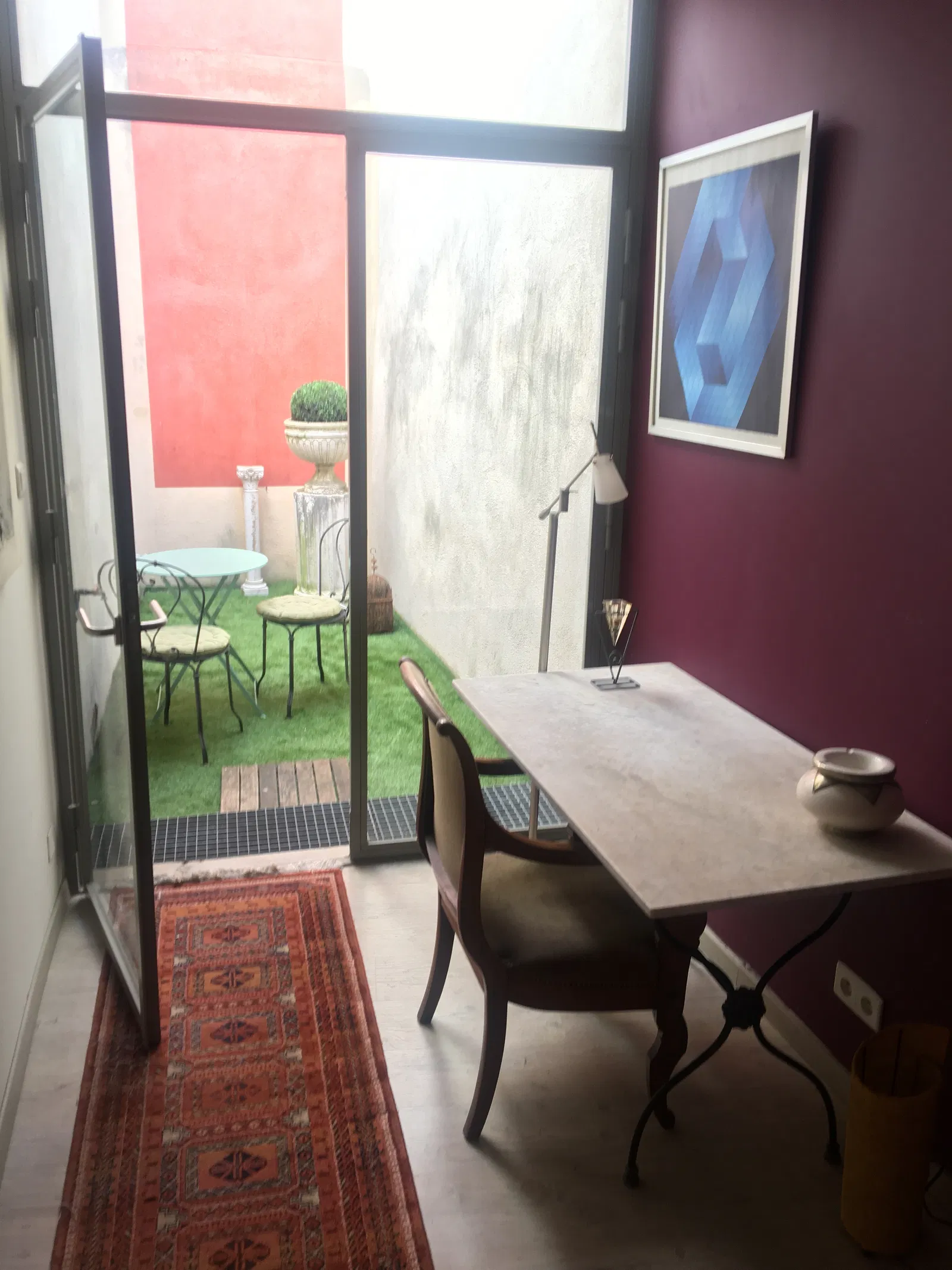 Room Rue Stanislas Clément in Nîmes