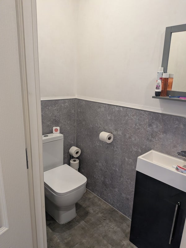 Room Blyth Road in Greater London