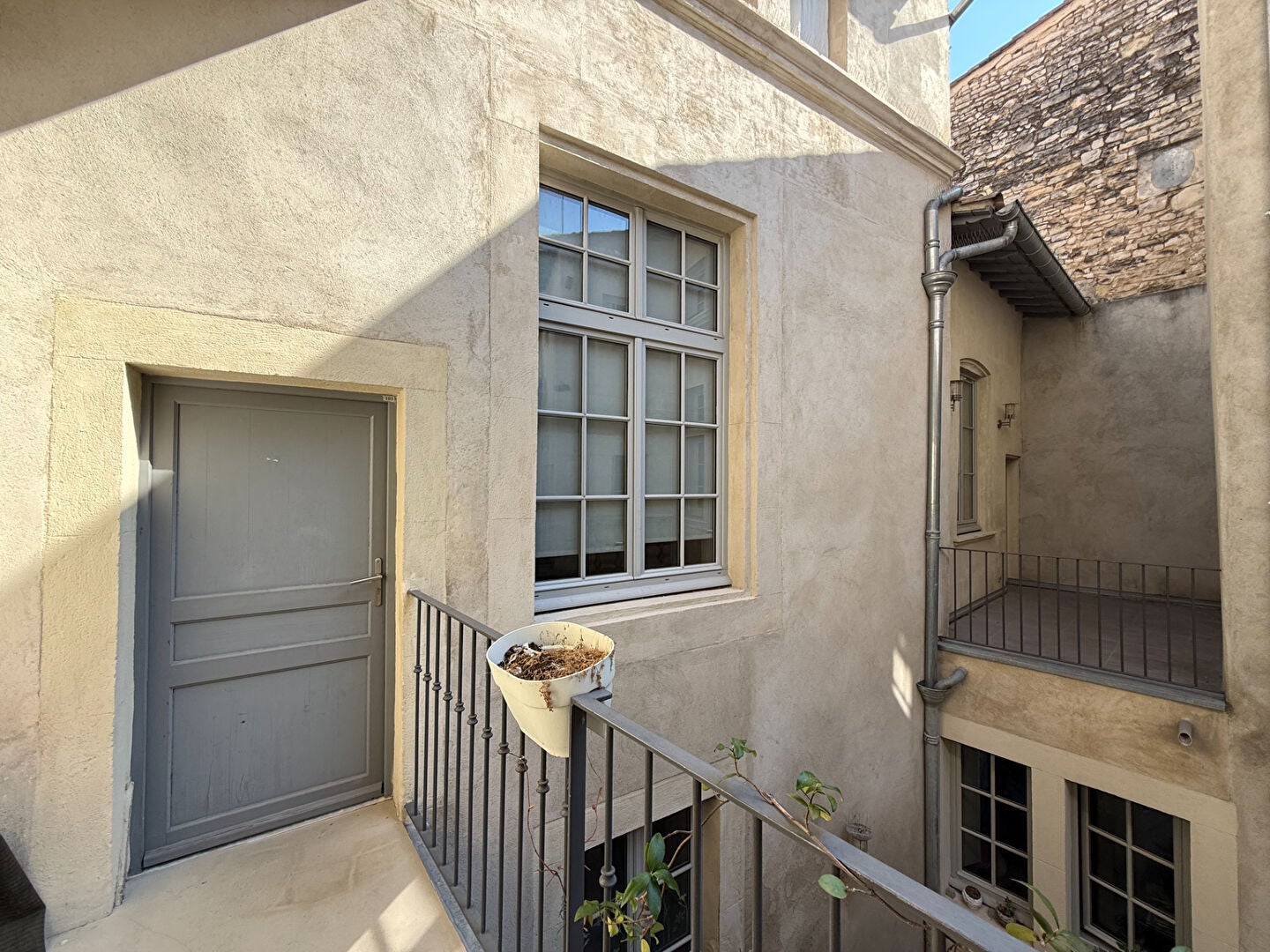 Flat Rue de la Ferrage in Nîmes