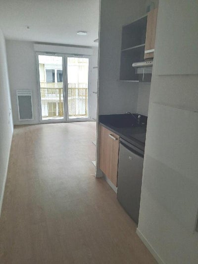 Room Rue Jean Raymond Guyon in Lormont