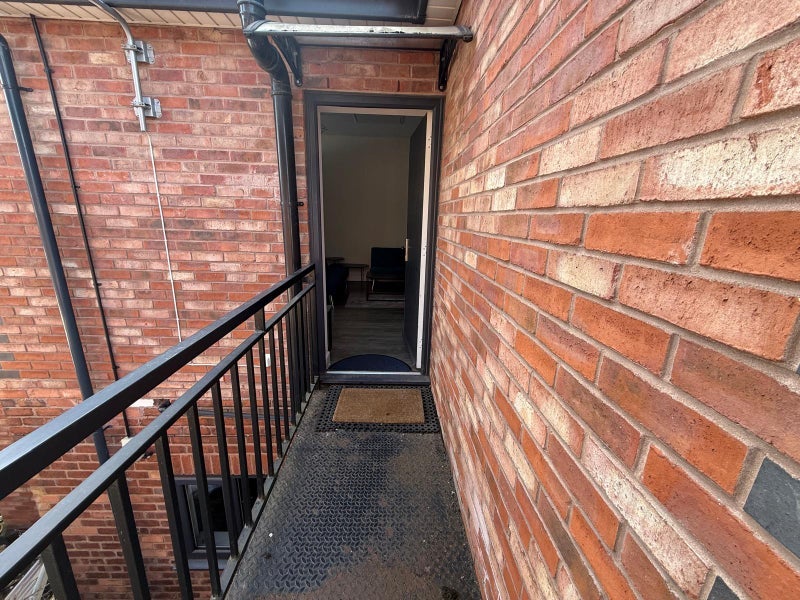 Room Castle Lane in Metropolitan Borough of Solihull