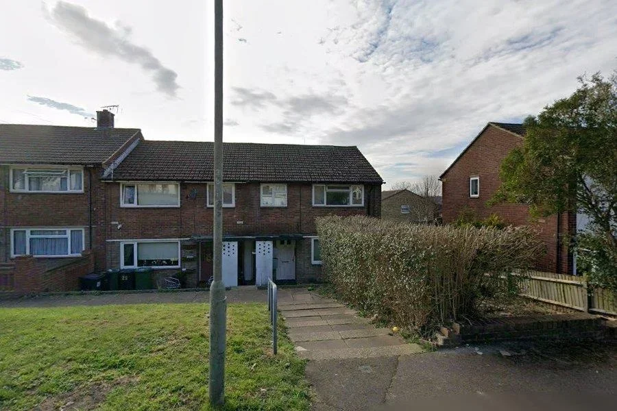 Flat Barnfield Road in Greater London