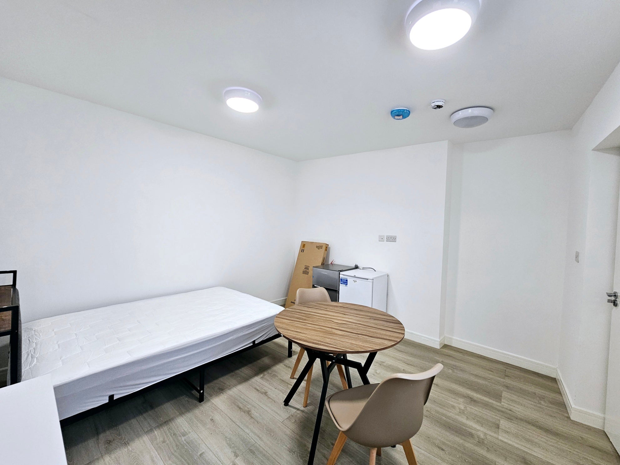 Room Hythe Street in Dartford