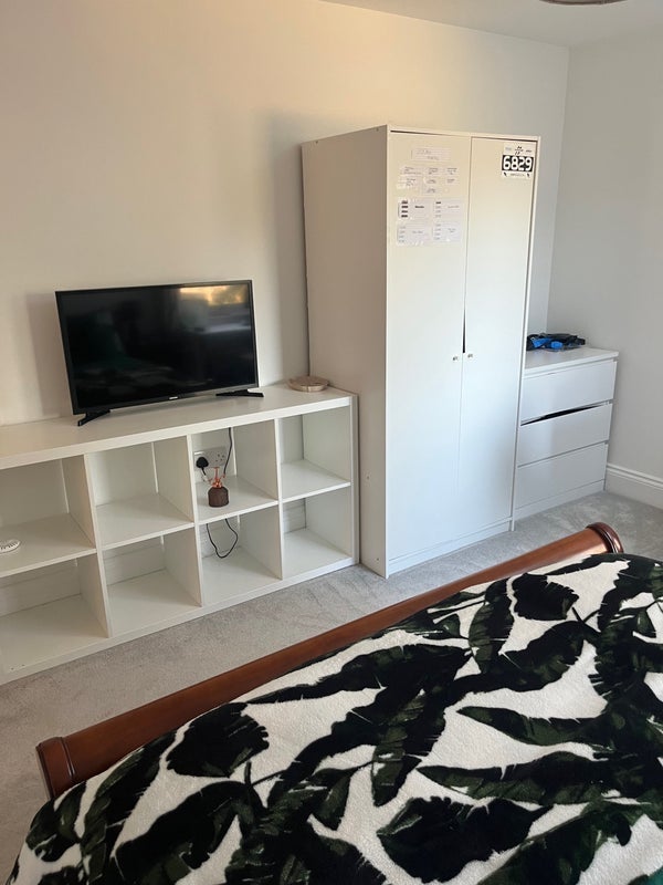 Room Sandhill Lane in Mid Sussex