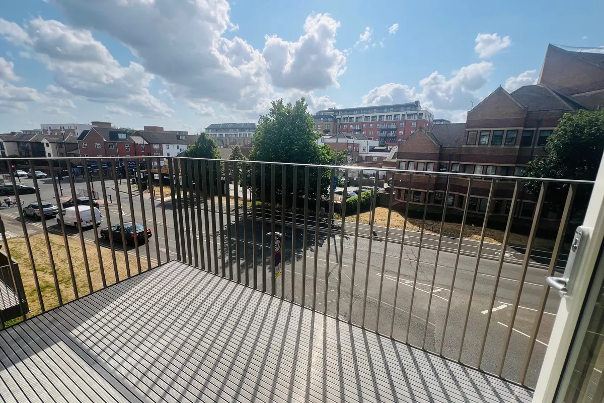 Flat Forlease Road in Maidenhead