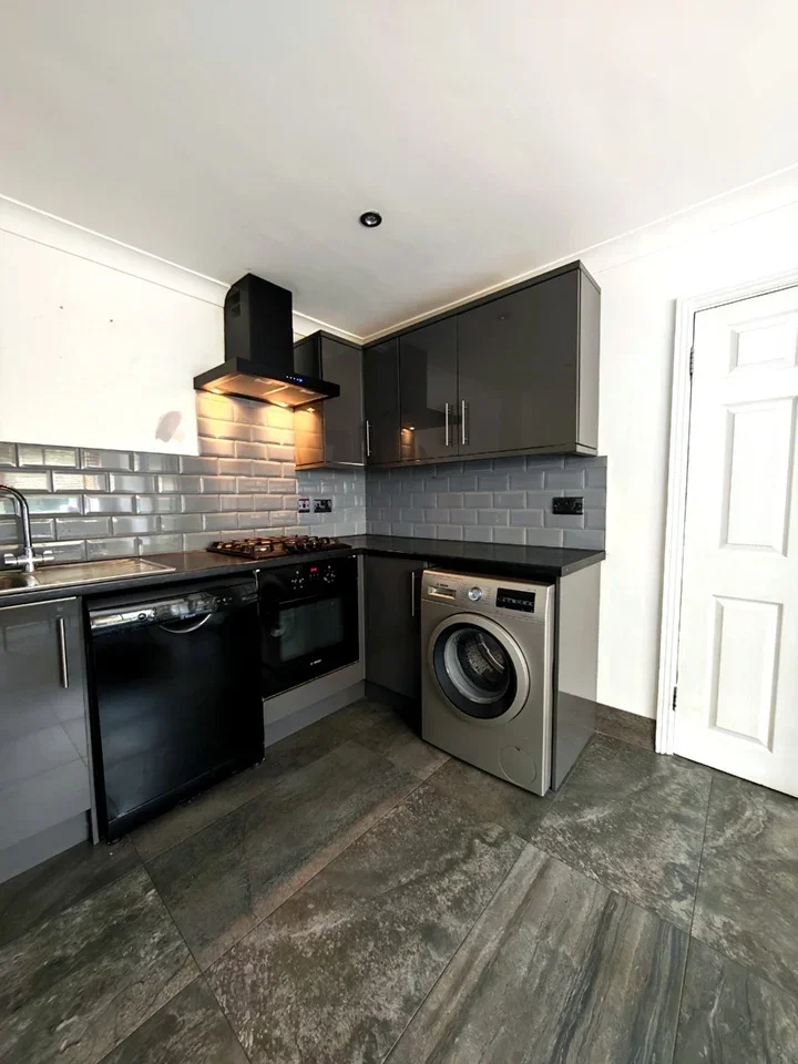 Room Footscray Road in Greater London