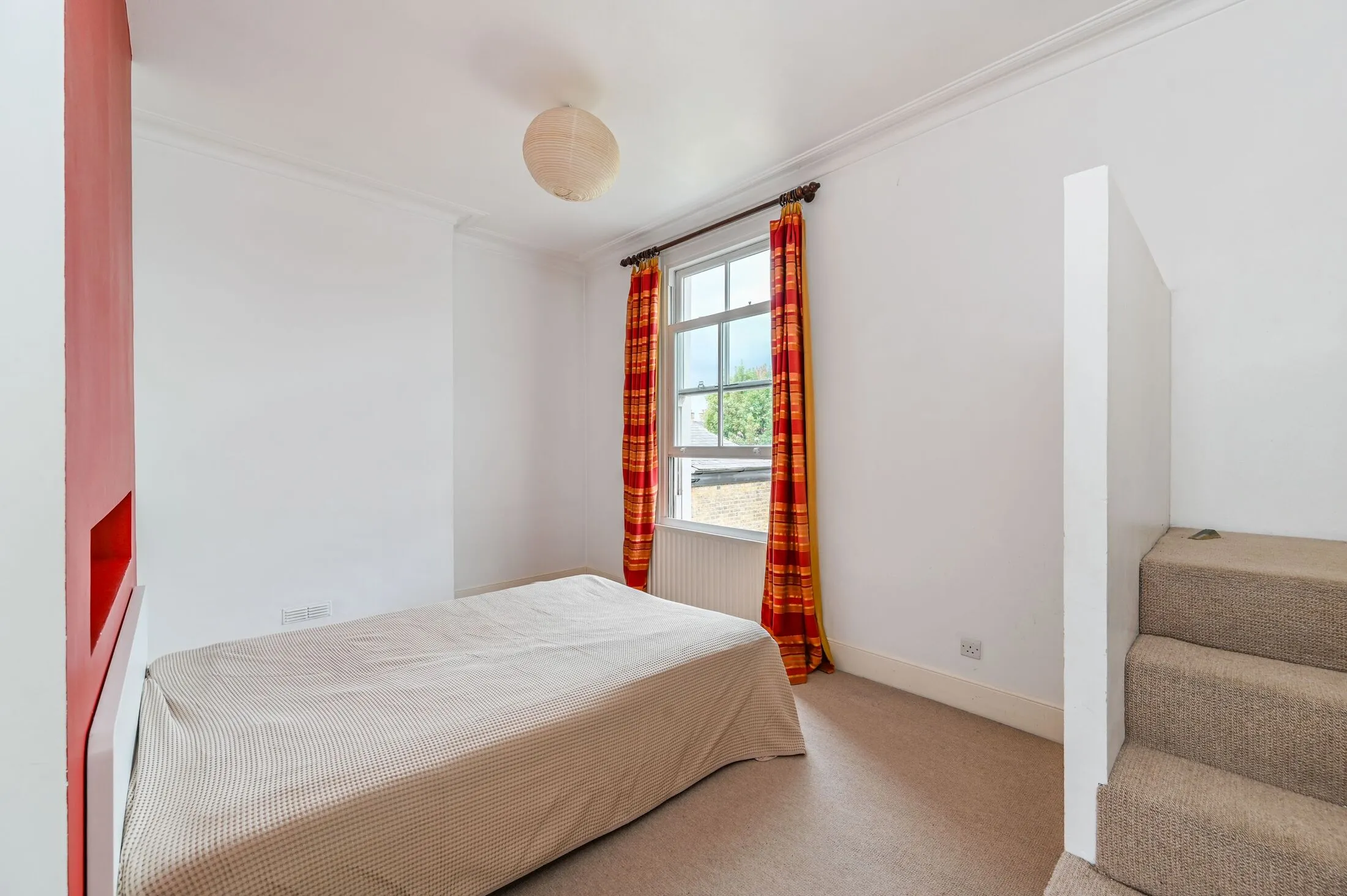 Flat Clapham Common North Side in Greater London