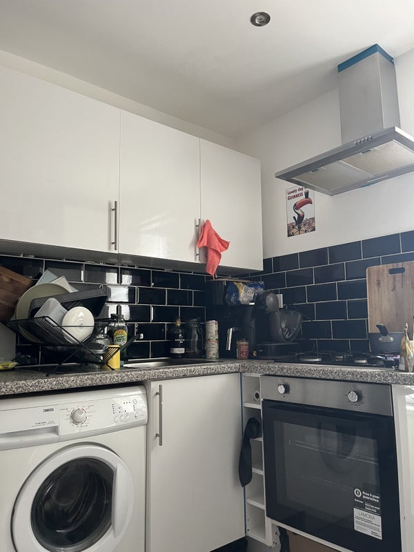 Room Bowman's Mews in Greater London