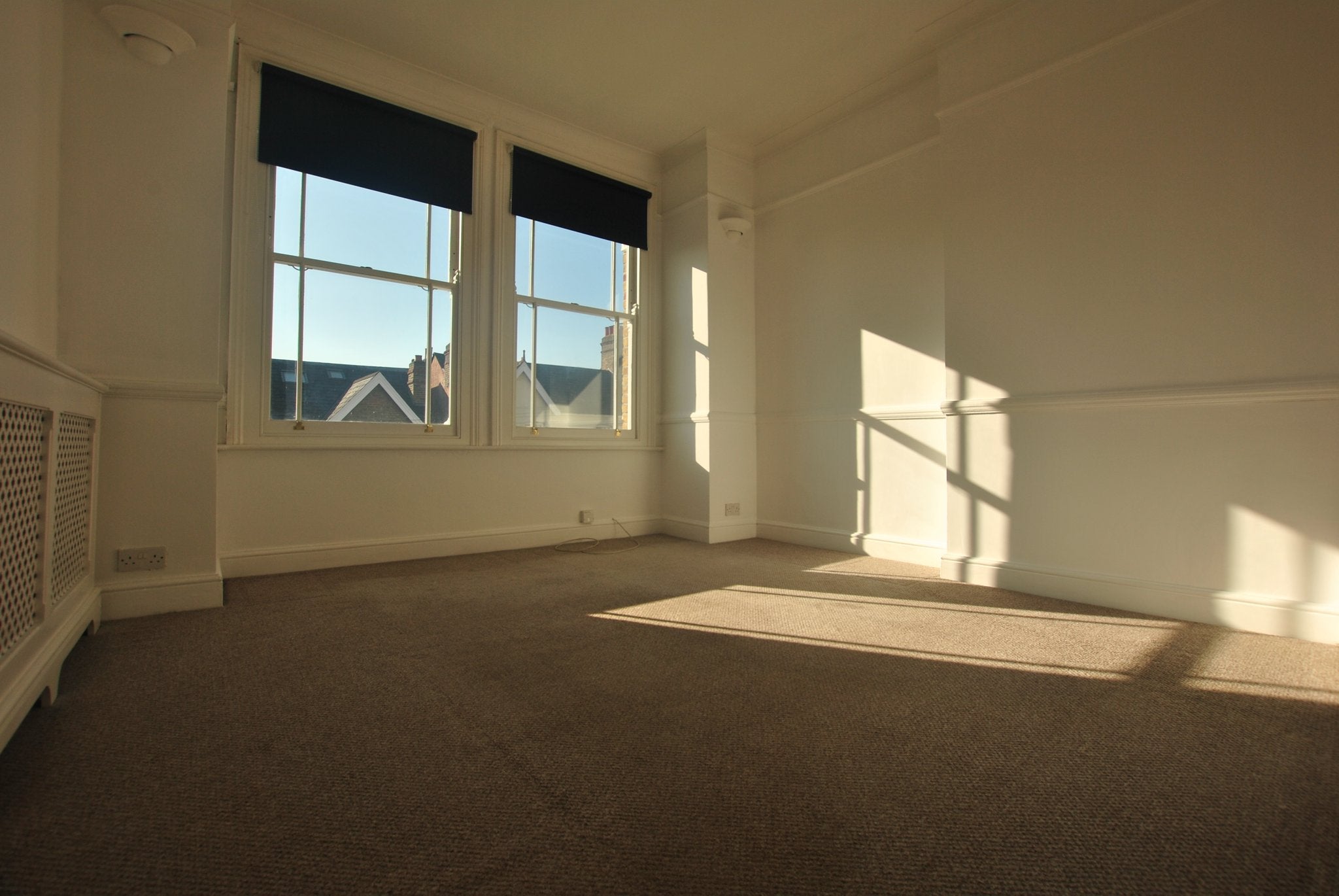Flat Benson Road in Greater London