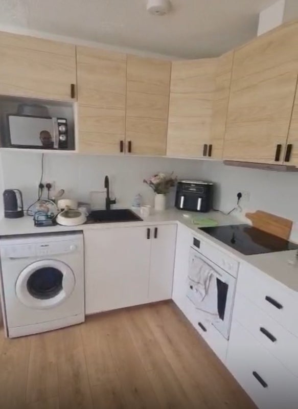Room Stretford Road in Manchester