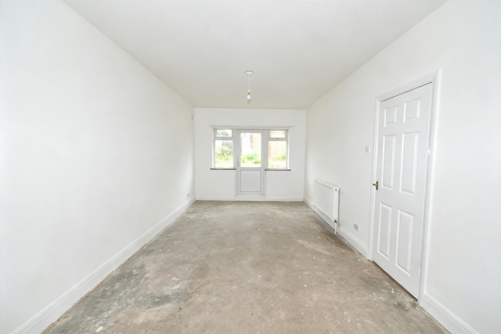 House Longmore Avenue in Greater London
