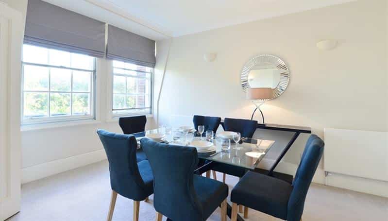Flat Park Road in City of Westminster